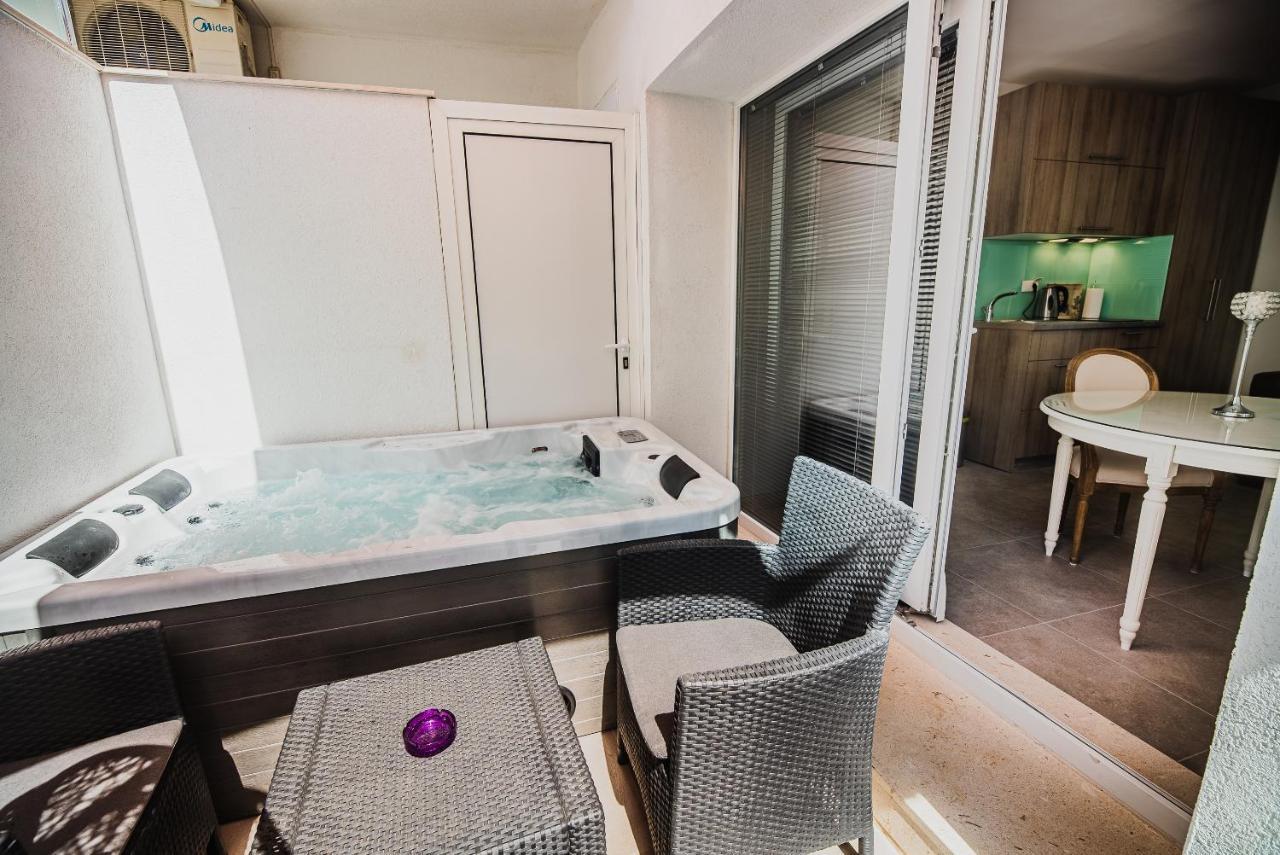 Downtown Luxury Apartments With Hot Tub Vodice Exterior foto