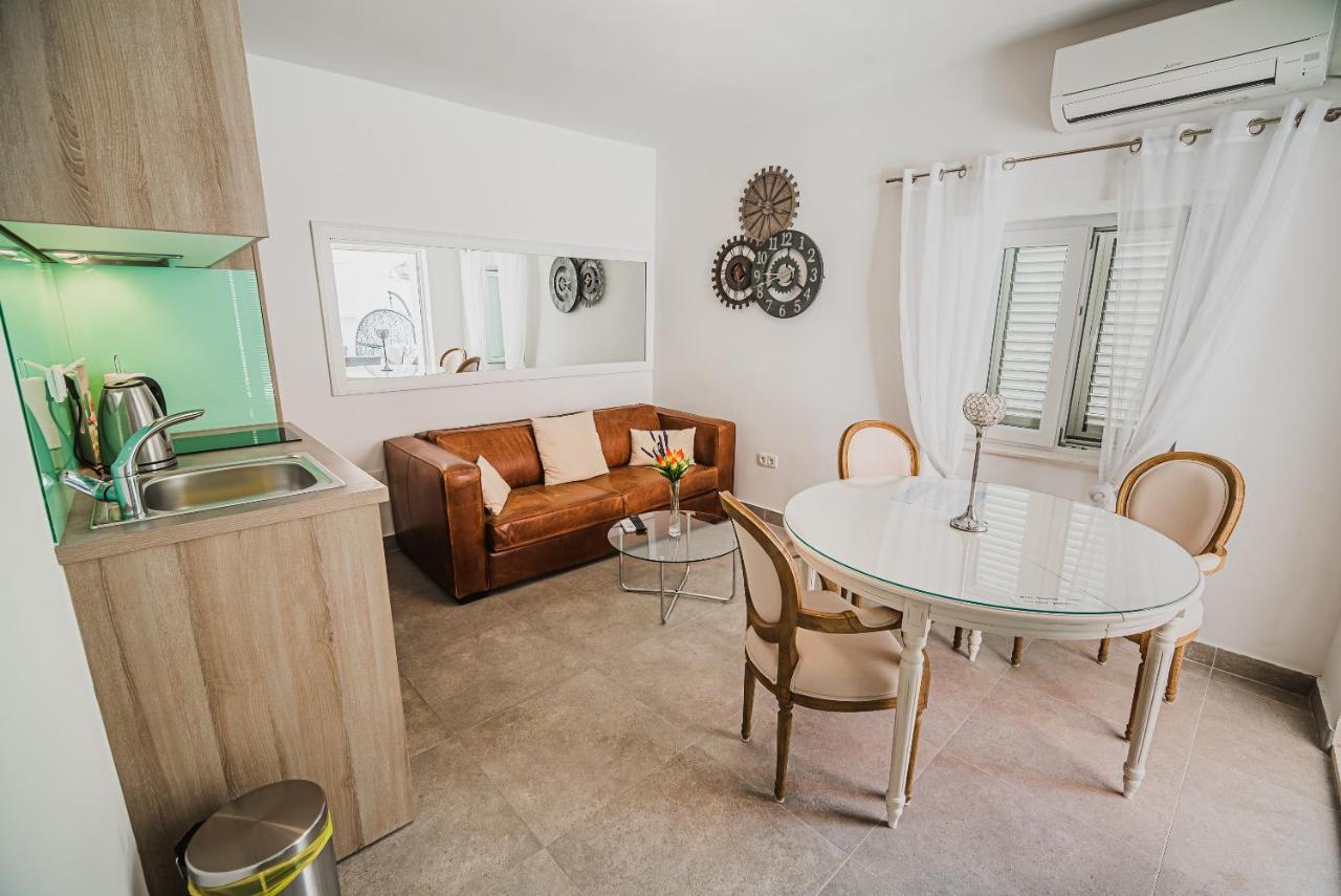Downtown Luxury Apartments With Hot Tub Vodice Exterior foto