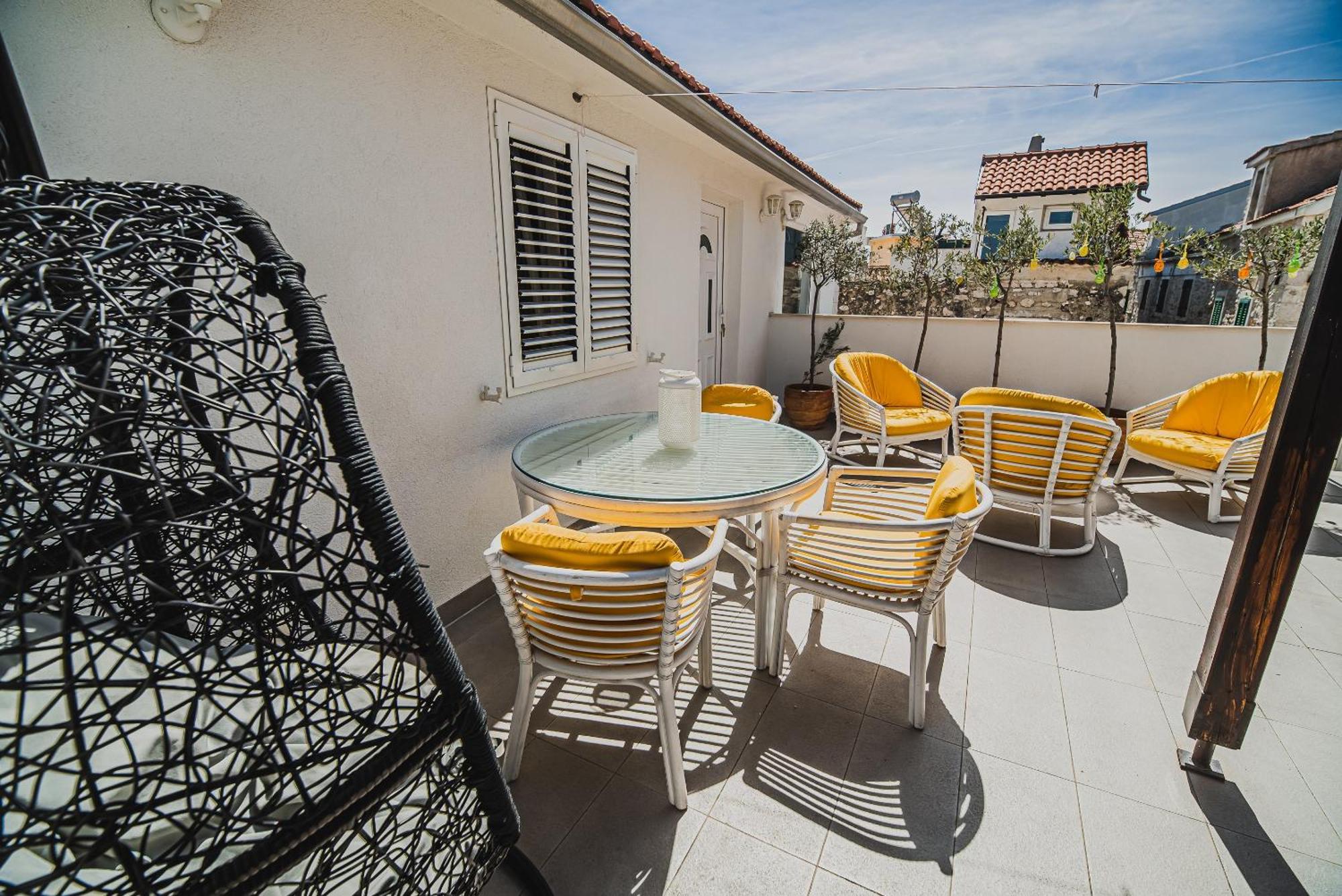Downtown Luxury Apartments With Hot Tub Vodice Quarto foto